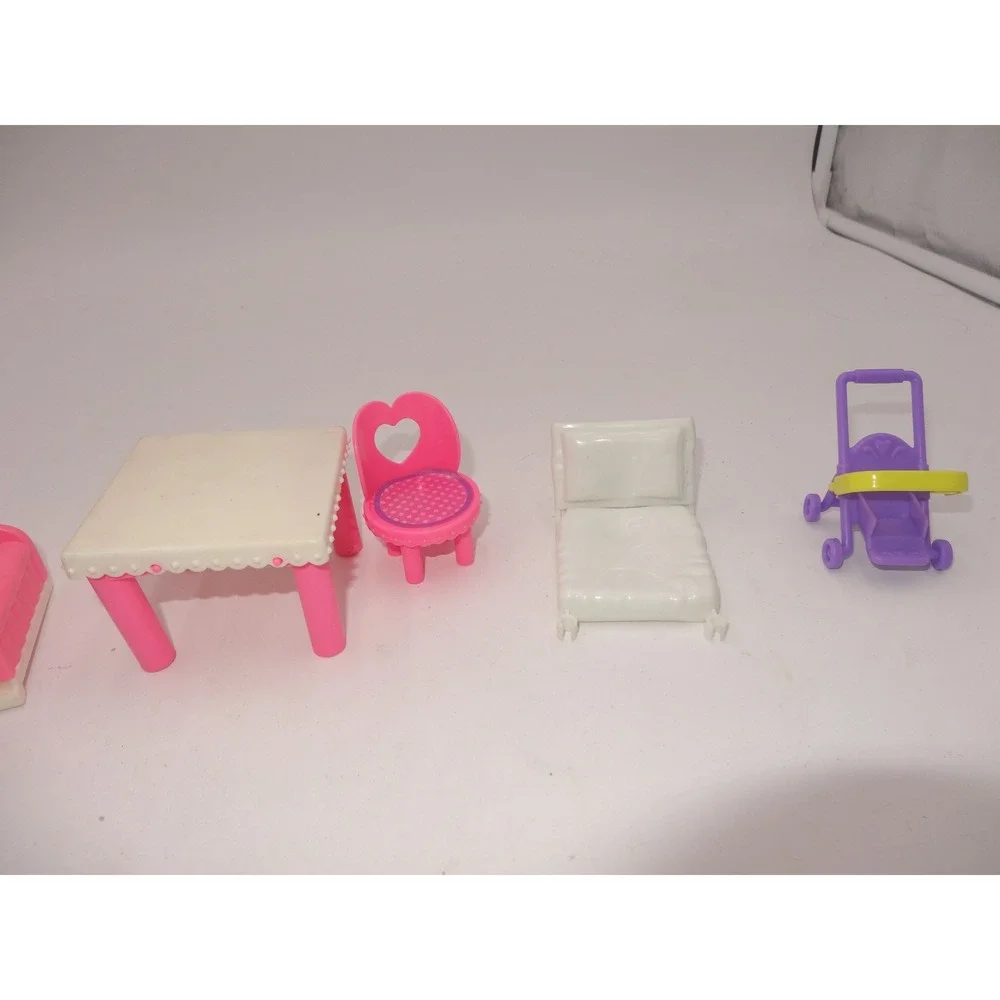 Mattel Barbie Kelly Pop Up Playhouse Furniture Accessories Lot Pink White